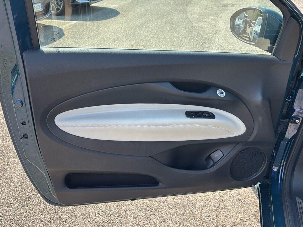 Fiat 500 e La Prima