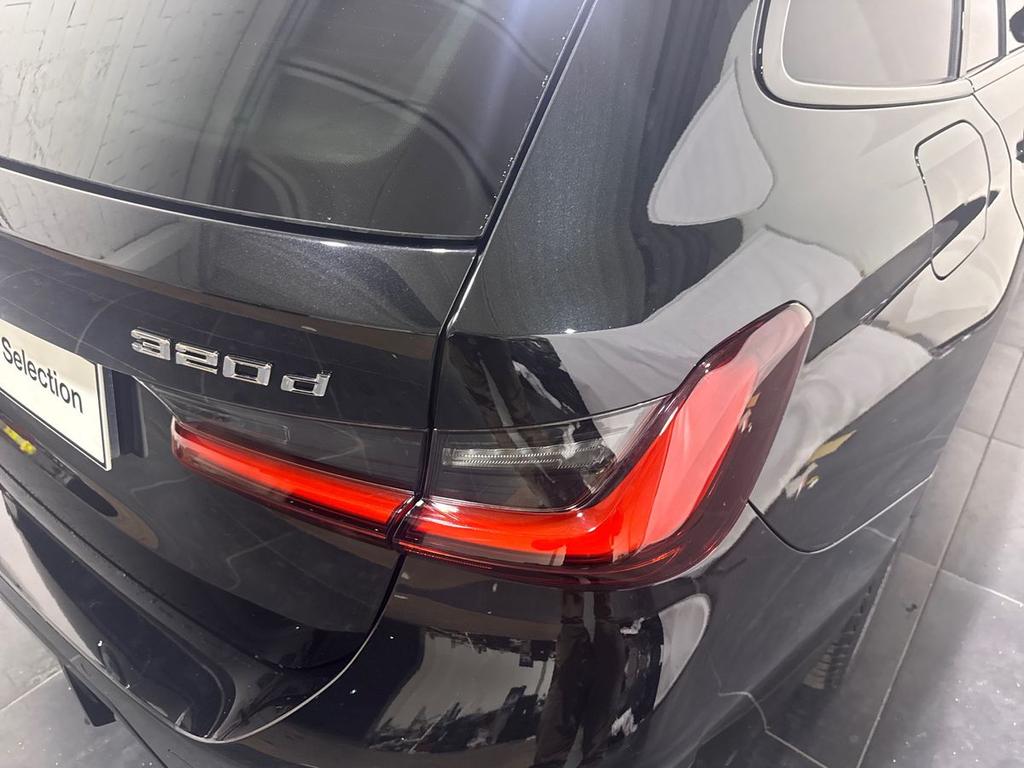 BMW Serie 3 320d Touring mhev 48V Msport xdrive auto