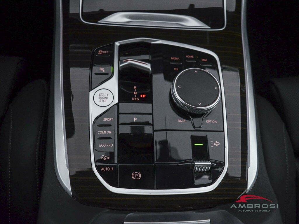 BMW X5 xdrive30d mhev 48V Msport auto