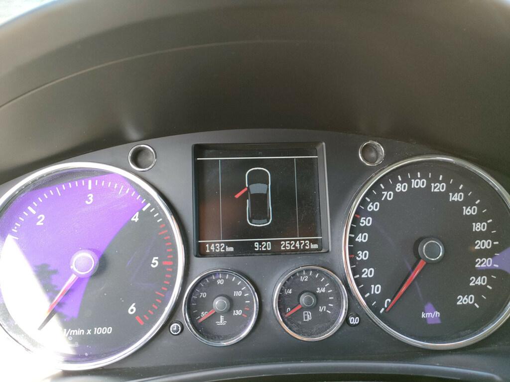 Volkswagen Touareg 2.5 tdi R5 tiptronic