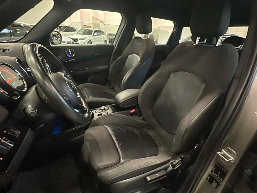 Mini One Countryman 1.5 TwinPower Turbo One Hype Steptronic