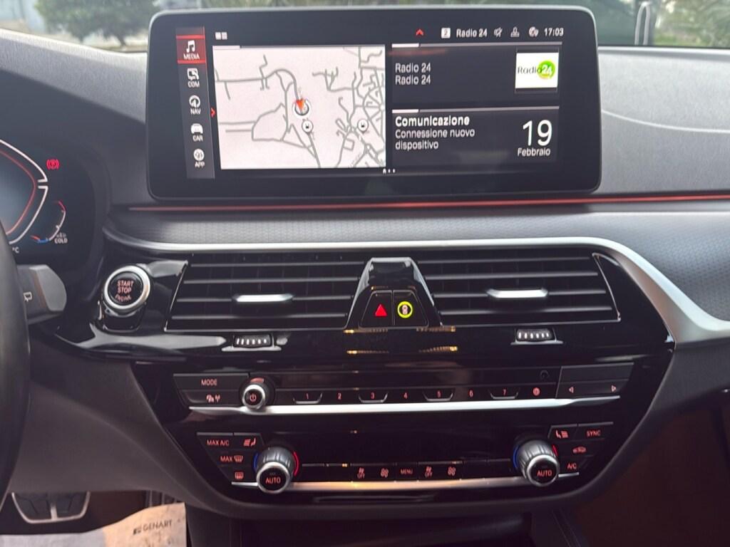 BMW Serie 5 530d Touring mhev 48V xdrive Luxury auto