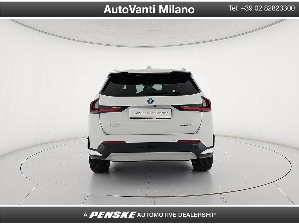 BMW iX1 edrive 20 X-Line