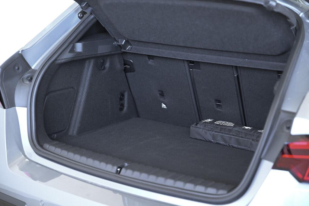 BMW Serie 1 120 48V auto