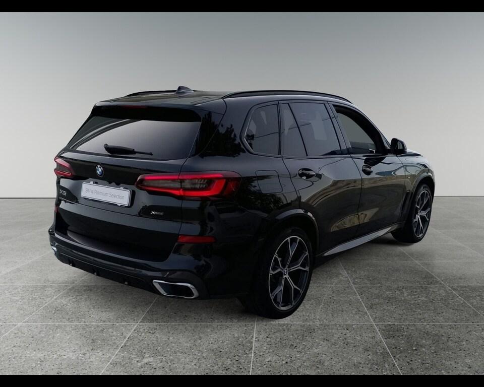 BMW X5 xdrive40d mhev 48V Msport auto