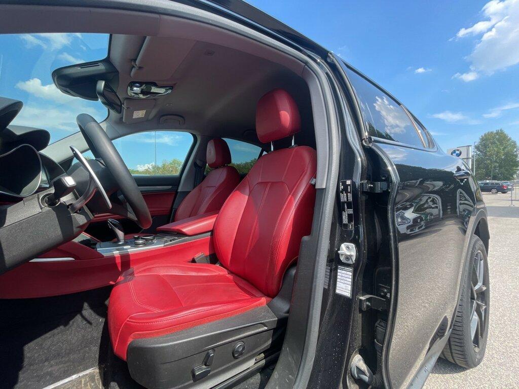 Alfa Romeo Stelvio 2.2 t Business Q4 210cv auto my19