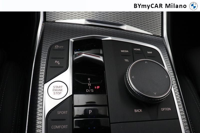 BMW Serie 3 M M340i Touring mhev 48V xdrive auto