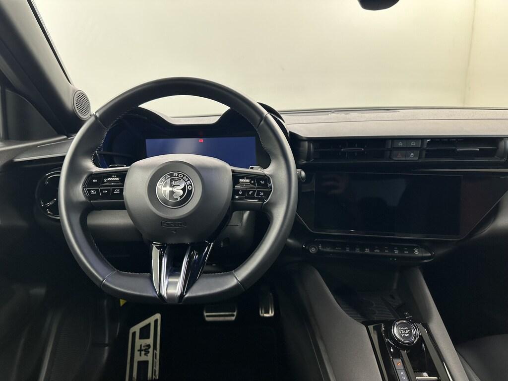 Alfa Romeo Alfa Romeo Junior 1.2 ibrida Speciale 136cv edct6