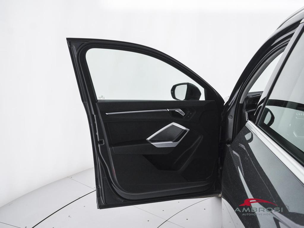 Audi Q3 35 2.0 tdi S Line Edition s-tronic
