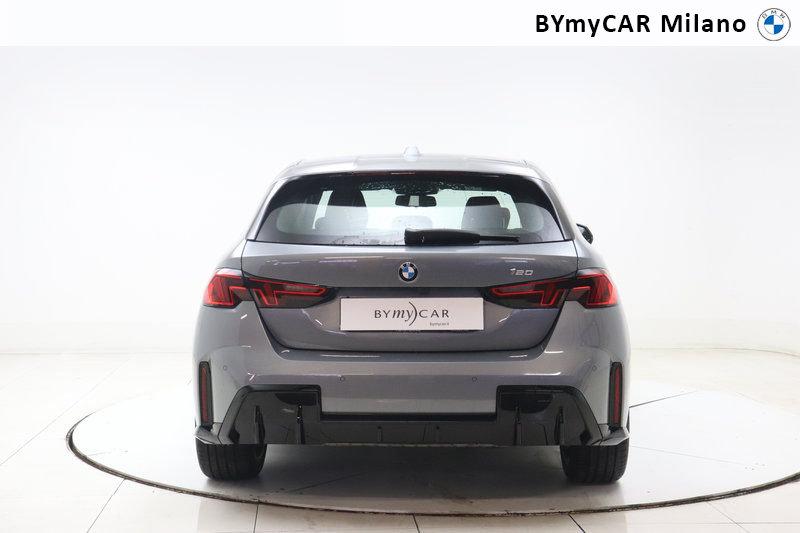 BMW Serie 1 120 48V MSport auto