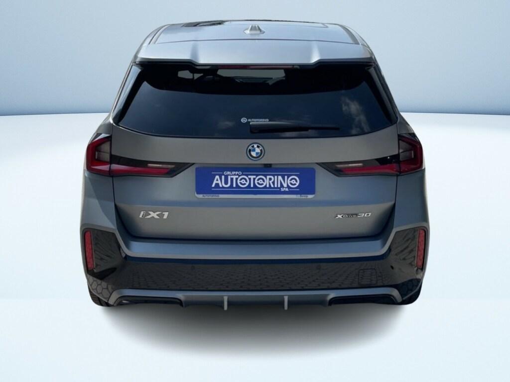 BMW iX1 30 xdrive Msport