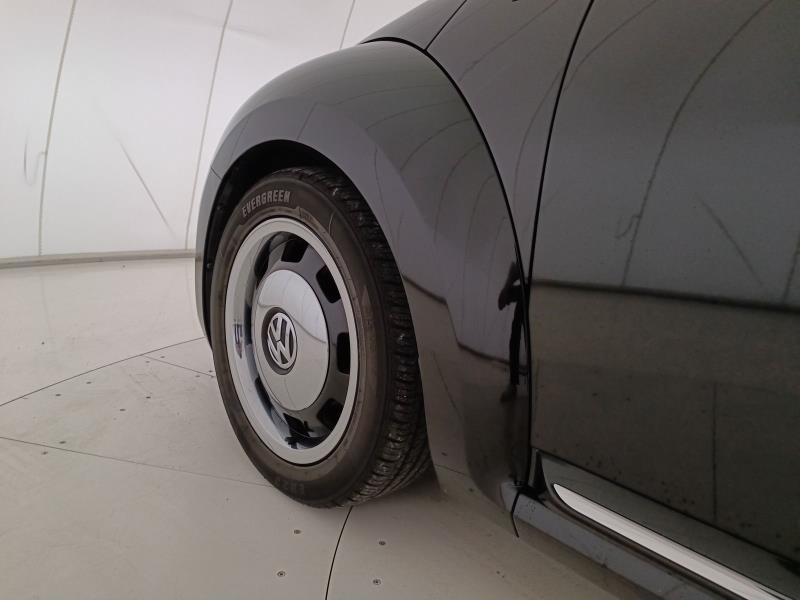 Volkswagen Maggiolino Cabrio 1.6 tdi Design 105cv