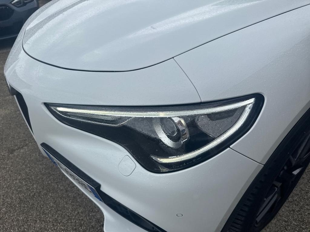 Alfa Romeo Stelvio 2.2 t B-Tech Q4 210cv auto