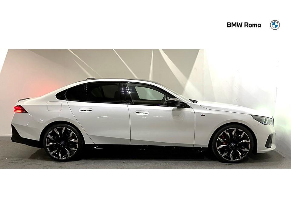 BMW i5 M60 auto