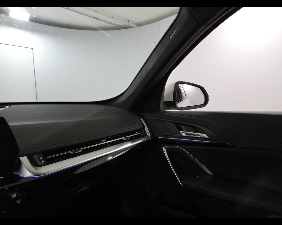 BMW iX1 edrive 20 X-Line