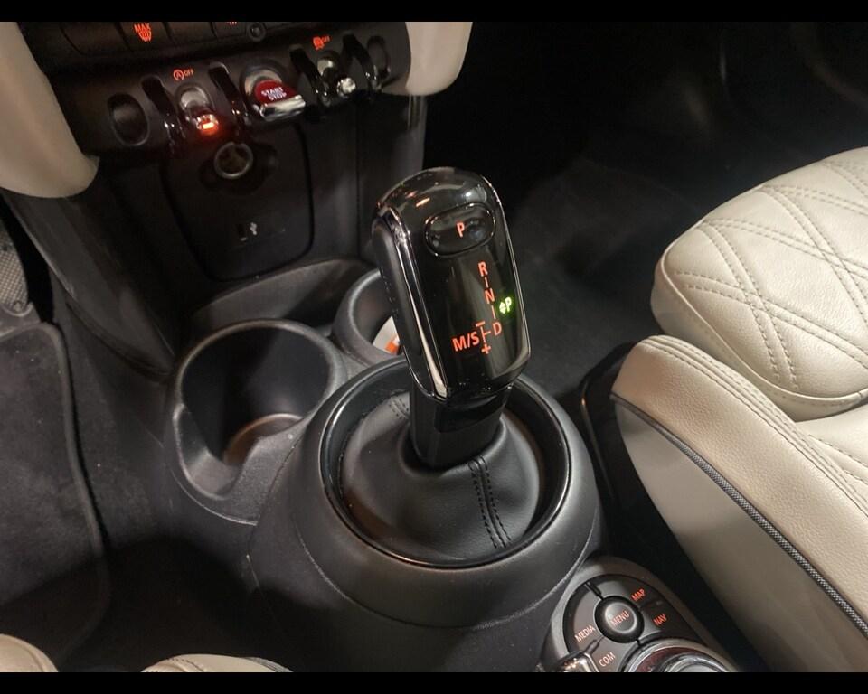 Mini Cooper 1.5 TwinPower Turbo Cooper Business DCT