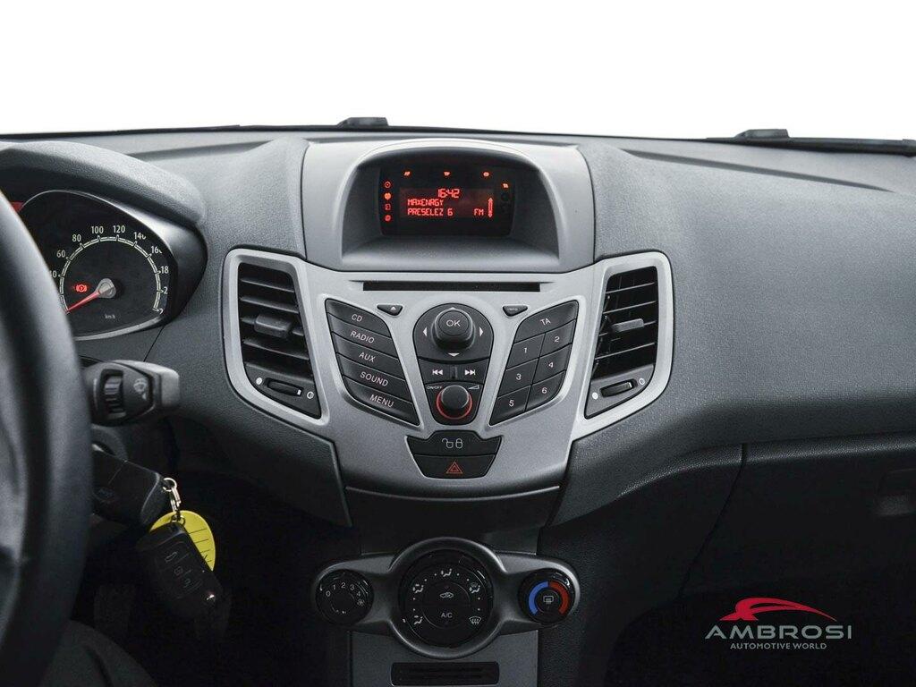 Ford Fiesta 1.2 16v + c/esp 82cv 3p E5