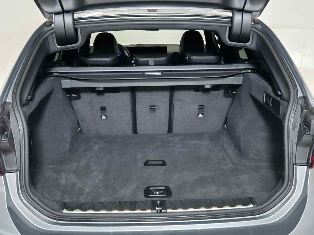 BMW Serie 3 318d Touring mhev 48V Msport auto