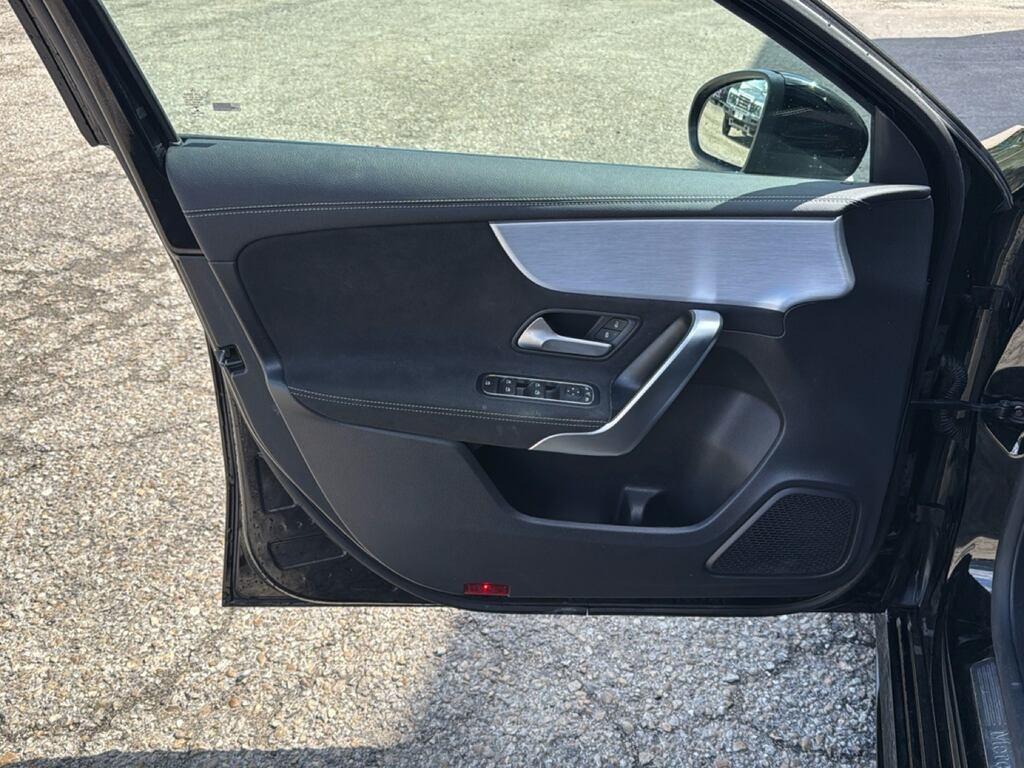 Mercedes Classe A 180 d Premium Night edition Plus auto