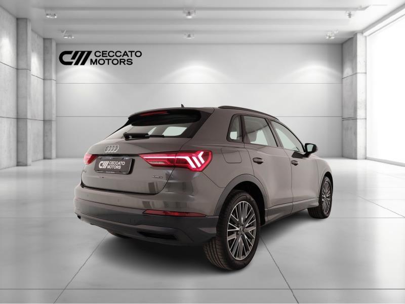 Audi Q3 35 2.0 tdi Business Advanced quattro s-tronic