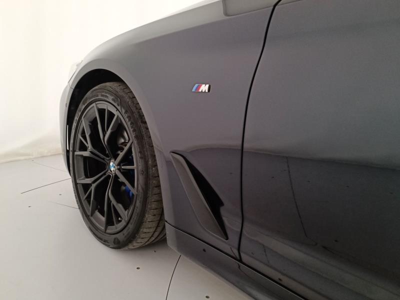 BMW Serie 5 530d Touring mhev 48V xdrive Msport auto