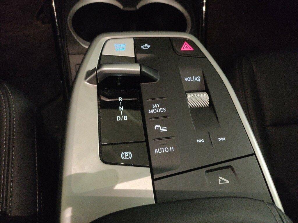 BMW iX1 edrive 20 X-Line