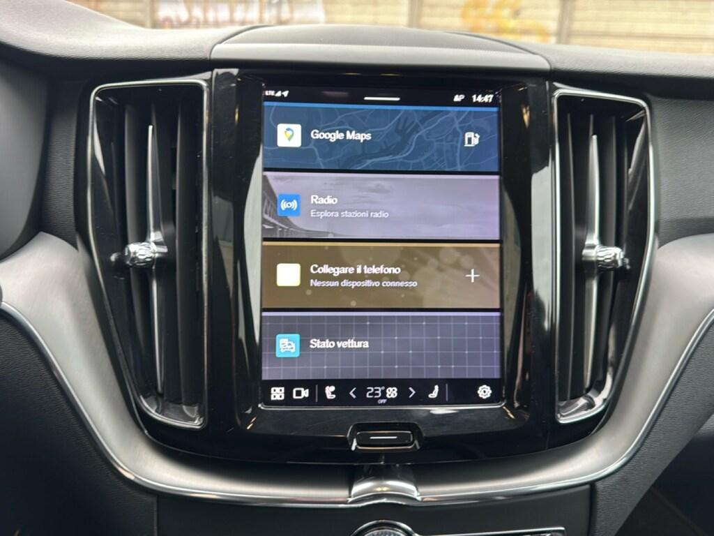 Volvo XC60 2.0 B4 Momentum Pro awd auto