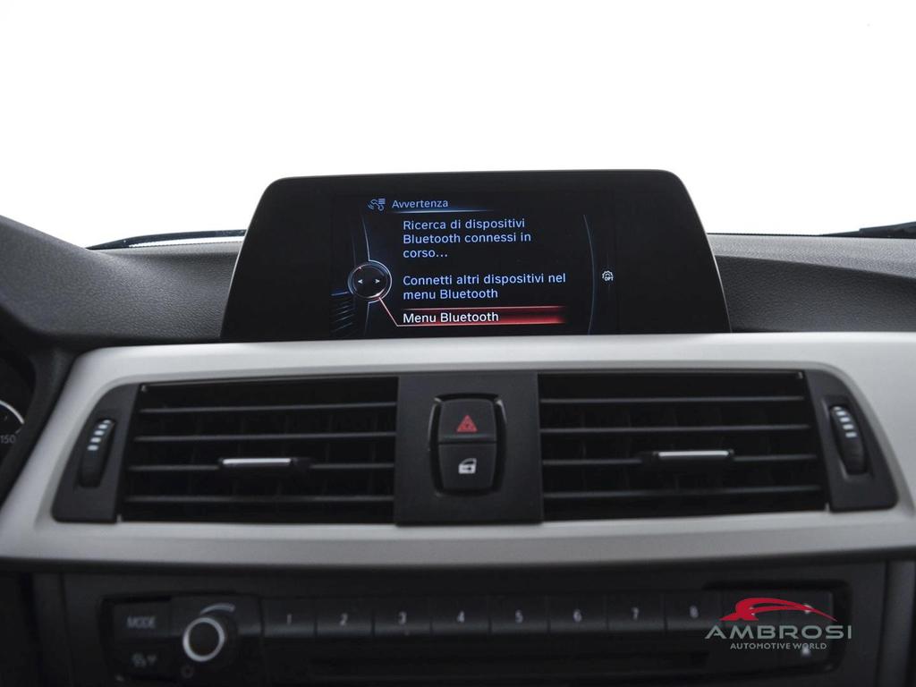 BMW Serie 3 318d Touring Business auto
