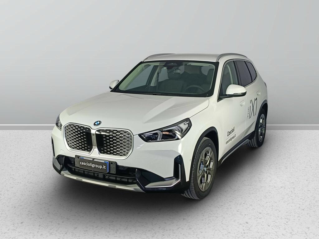 BMW iX1 edrive 20 X-Line