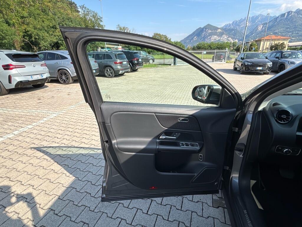 Mercedes GLA 180 d Advanced auto