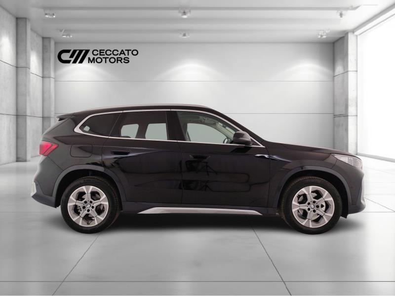 BMW X1 sdrive20d mhev 48V X-Line auto