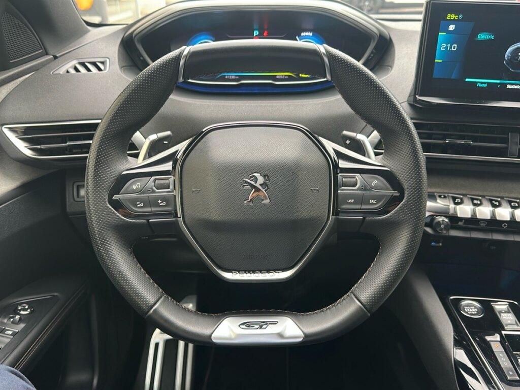 Peugeot 3008 1.6 hybrid4 GT 300cv e-eat8