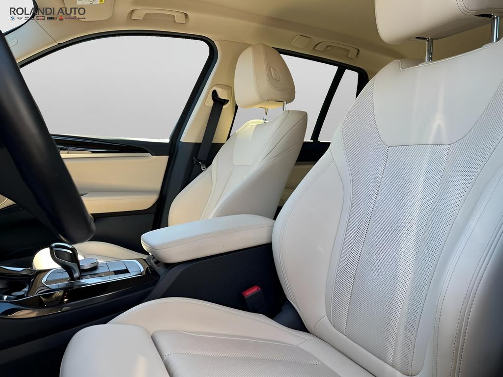 BMW X3 sdrive18d mhev 48V auto