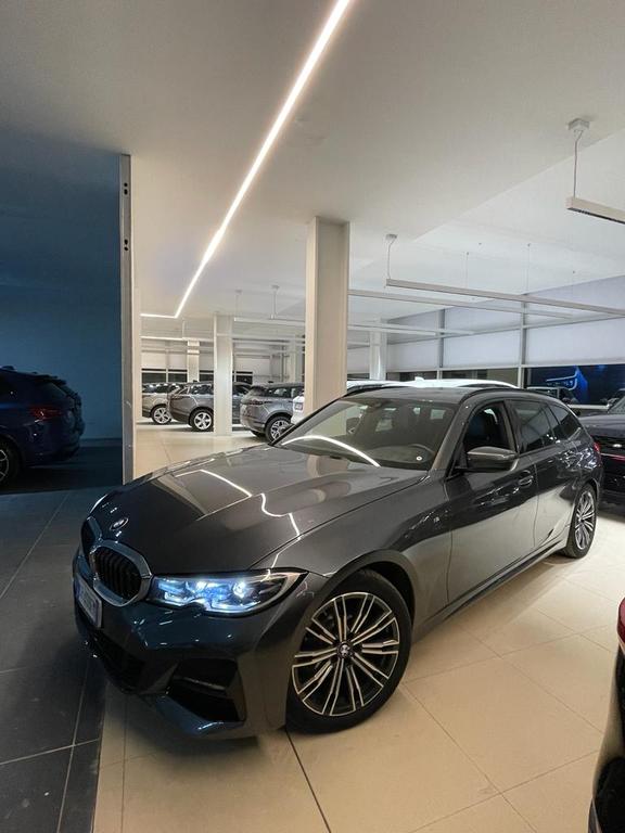 BMW Serie 3 318d Touring mhev 48V Msport auto