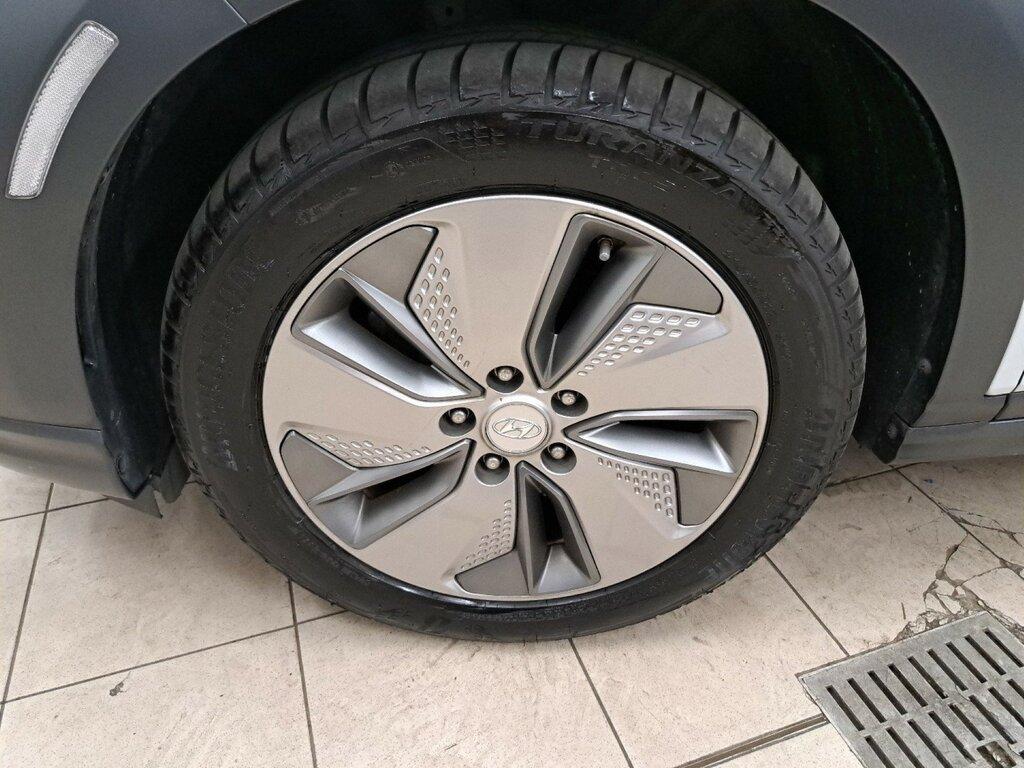Hyundai Kona 64 kWh EV Exellence+