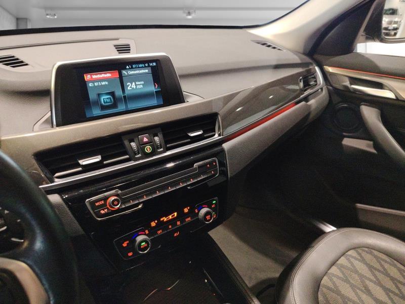 BMW X1 sdrive18i xLine 140cv