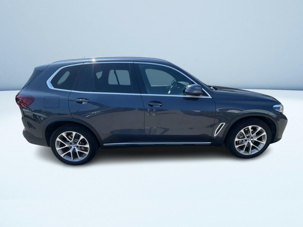 BMW X5 xdrive30d mhev 48V xLine auto