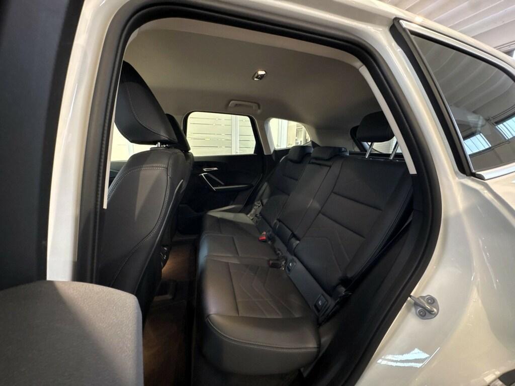 BMW iX1 edrive 20 X-Line