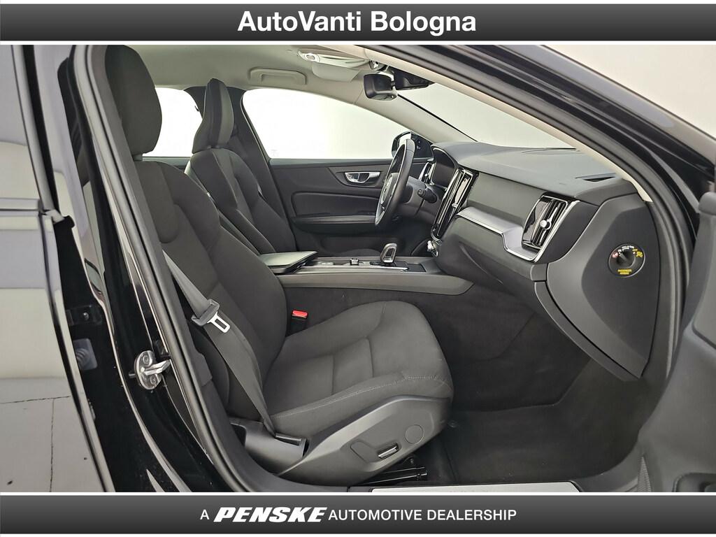 Volvo V60 2.0 B4 Momentum Business auto