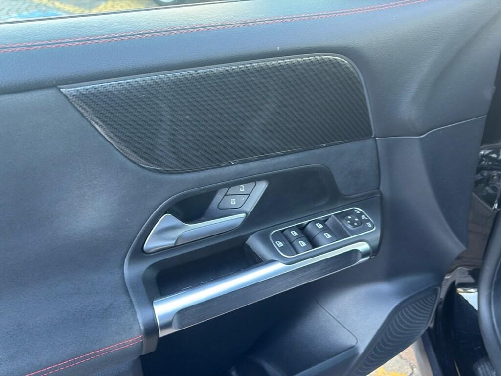 Mercedes GLB 180 d Premium auto
