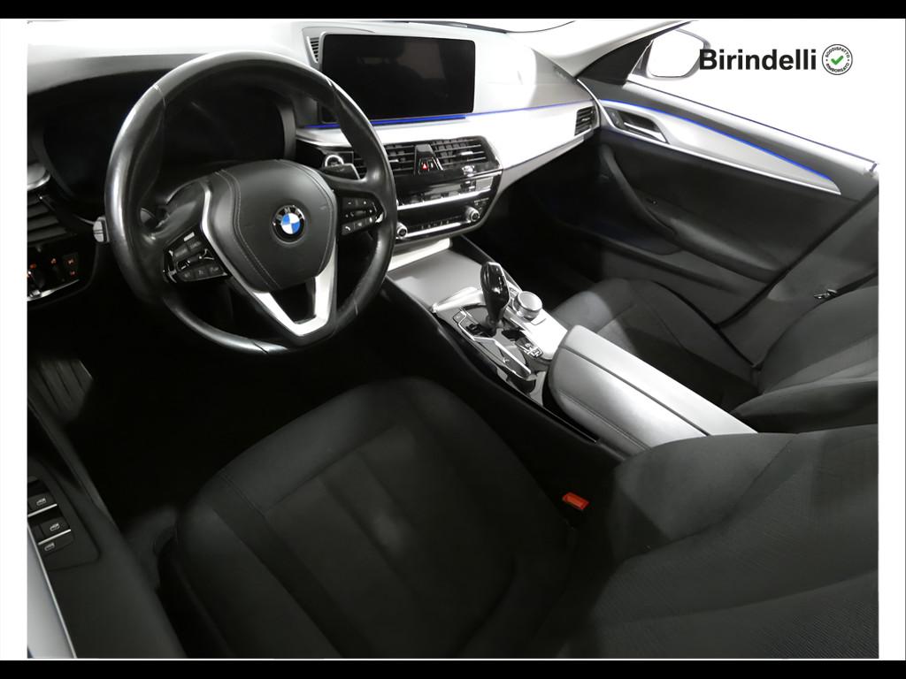 BMW Serie 5 520d mhev 48V Business auto
