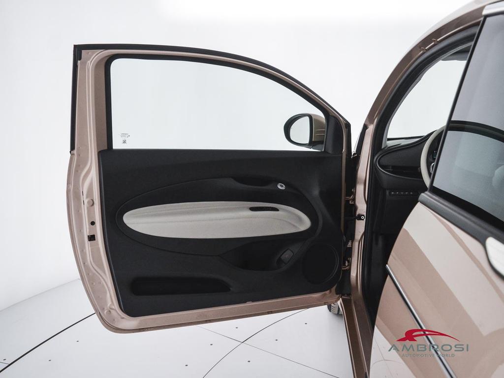 Fiat 500 e 42 kWh La Prima