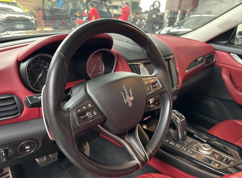 Maserati Levante 3.0 V6 Gransport 250cv auto my19