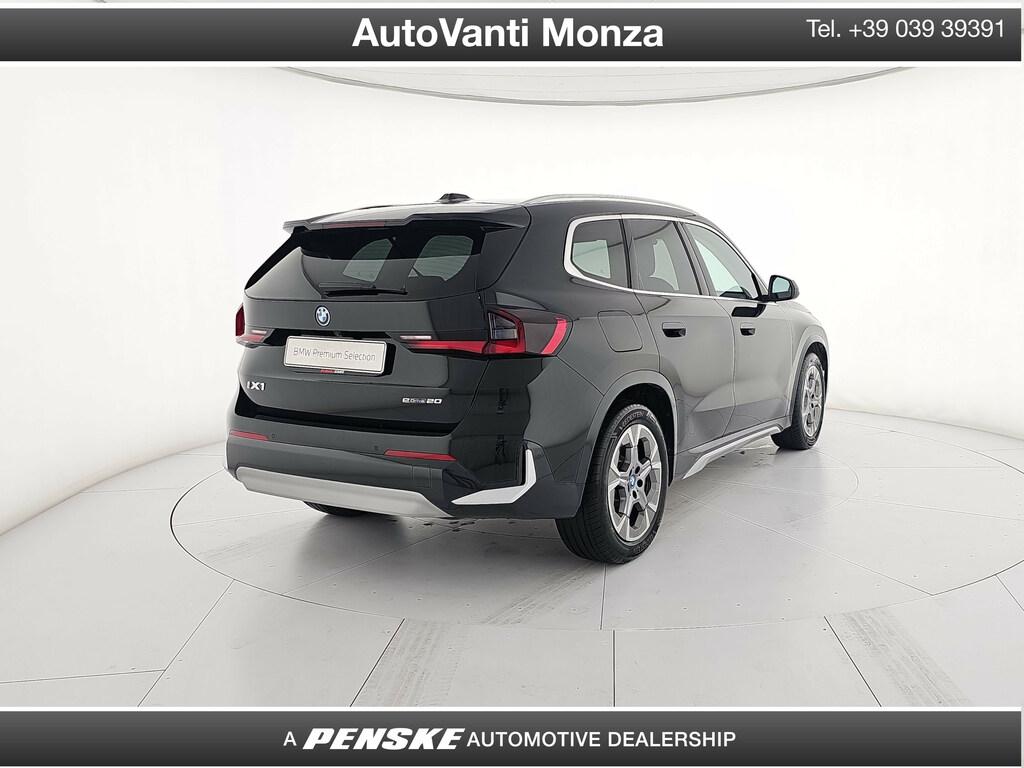 BMW iX1 edrive 20 X-Line