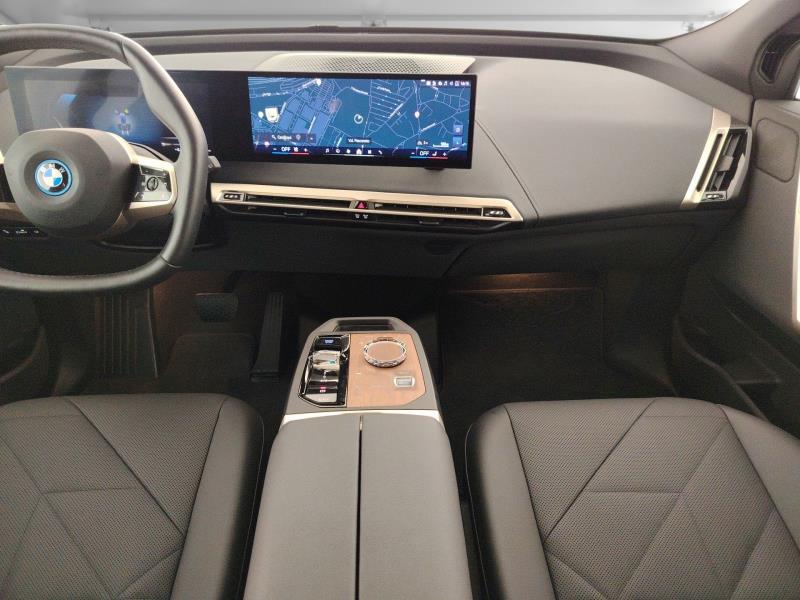 BMW iX xdrive50 pacchetto sportivo
