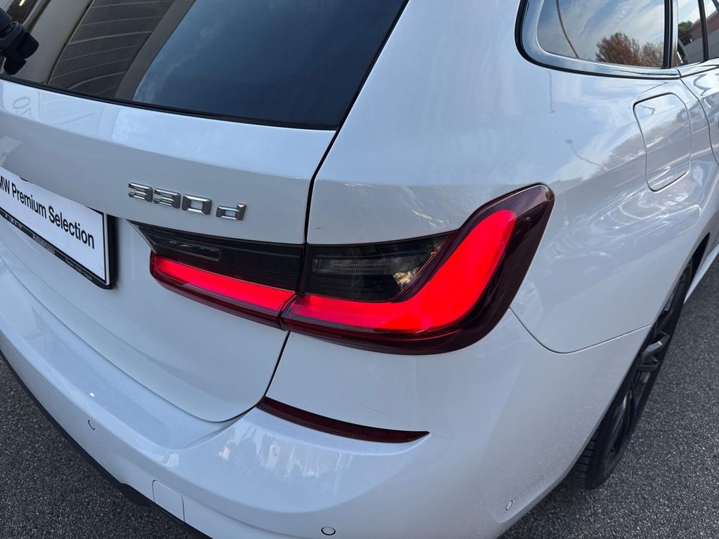 BMW Serie 3 330d Touring mhev 48V xdrive Msport auto