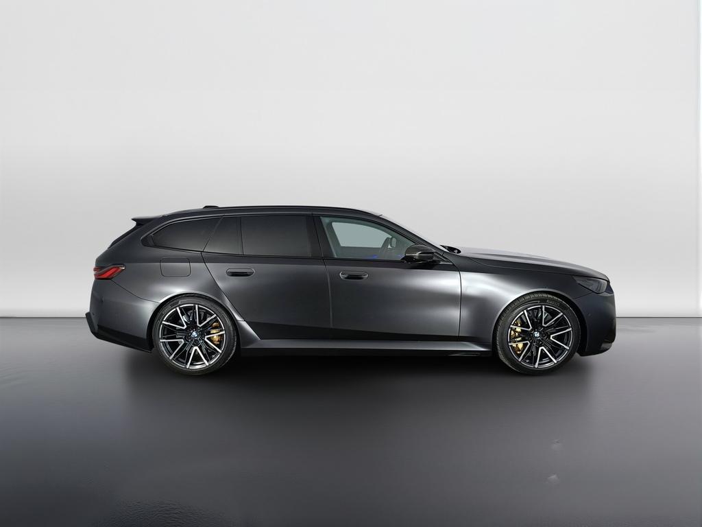 BMW M5 Touring 4.4 727cv auto