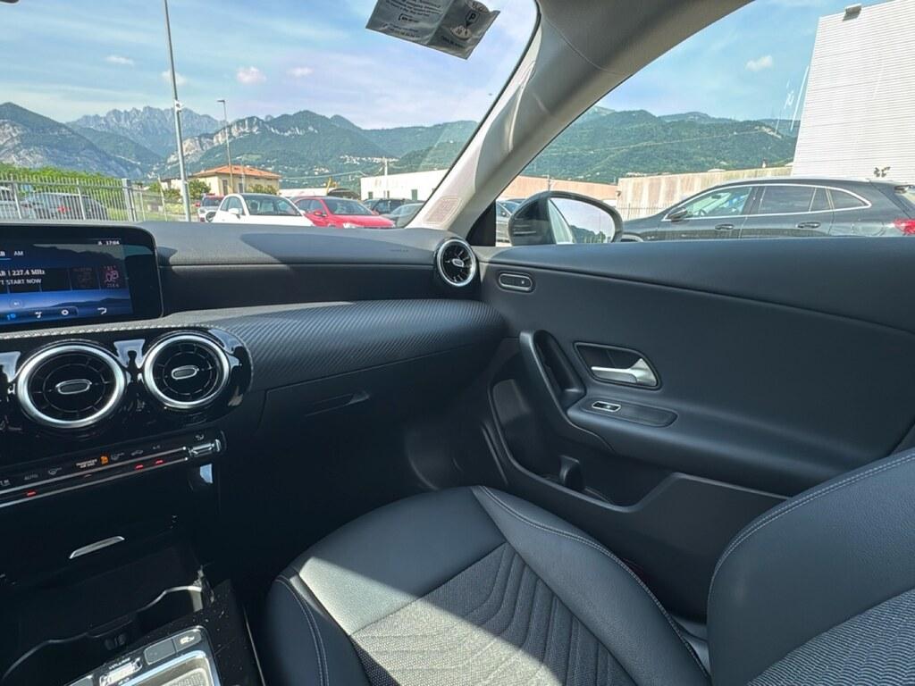 Mercedes CLA Shooting Brake 180 d Advanced auto