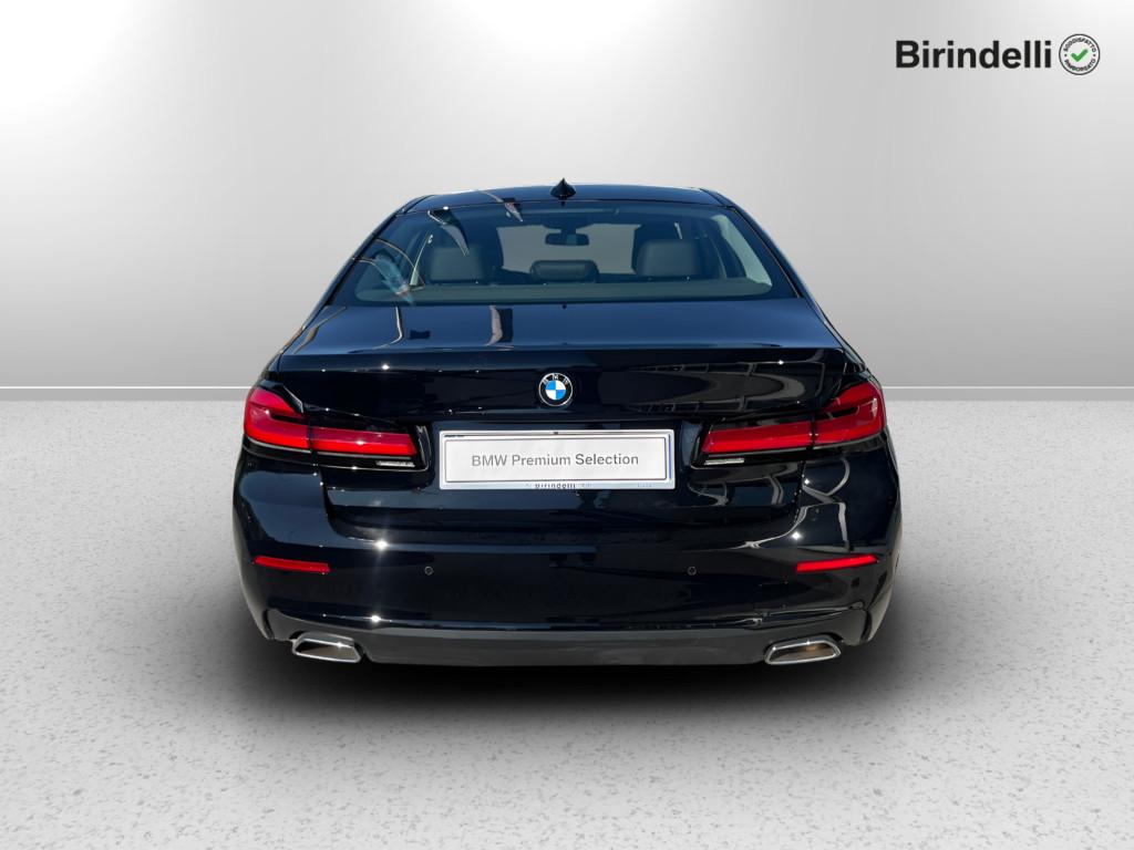 BMW Serie 5 518d mhev 48V Business auto