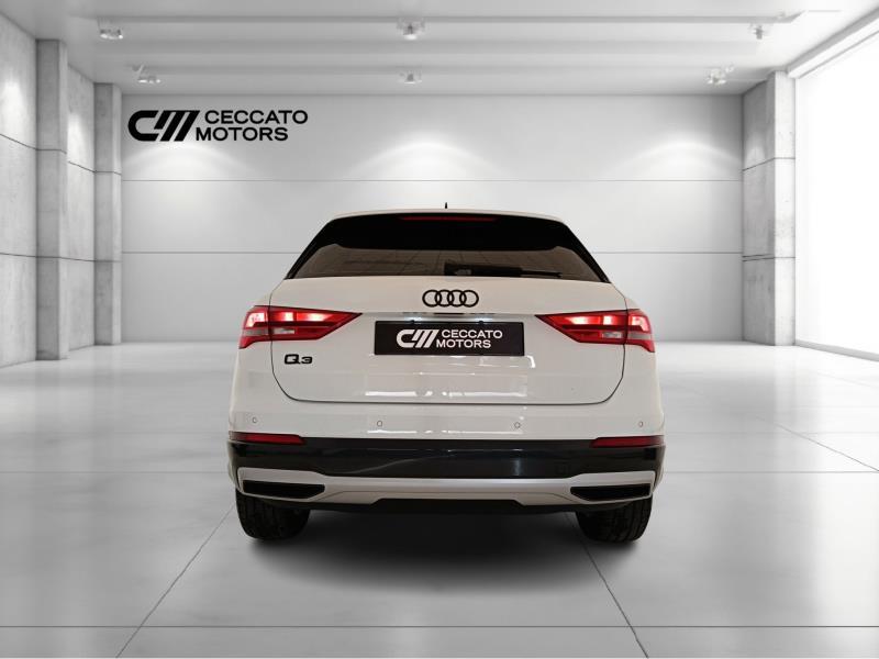 Audi Q3 35 1.5 tfsi mhev Business s-tronic